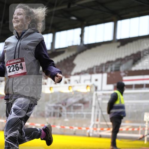 07.12.2025 - St. Pauli X-Mass-Run No. 15 Patografie http://msf.ph/oto/9373171 07.12.2025 12:00:14 Ziel 2264, 2267, 4752 meine-sportfotos.de