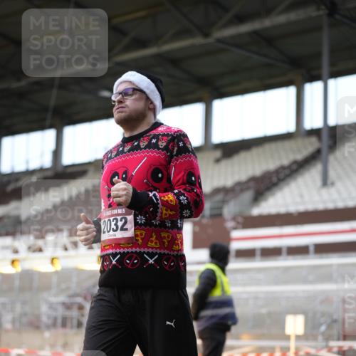 07.12.2025 - St. Pauli X-Mass-Run No. 15 Patografie http://msf.ph/oto/9373203 07.12.2025 12:00:43 Ziel 1225, 1443, 2032, 3318, 3322, 3323, 3325, 4723 meine-sportfotos.de