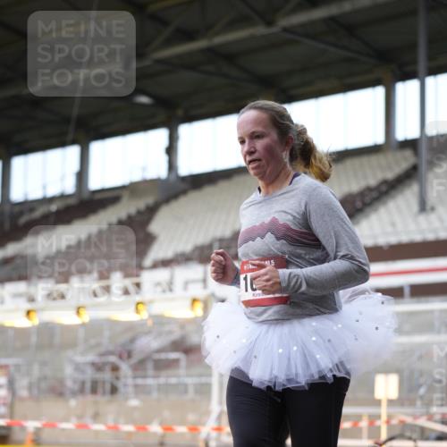 07.12.2025 - St. Pauli X-Mass-Run No. 15 Patografie http://msf.ph/oto/9373217 07.12.2025 12:00:57 Ziel 124, 1443, 1635, 1665, 1880, 2032, 2463 meine-sportfotos.de