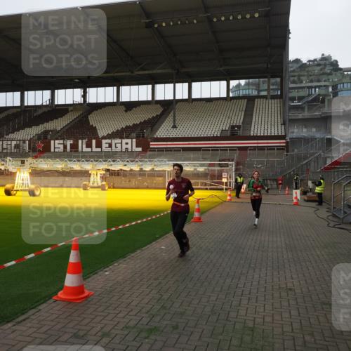 07.12.2025 - St. Pauli X-Mass-Run No. 15 Fabian Wolf http://msf.ph/oto/9373218 07.12.2025 09:51:34 Ziel 13, 1117, 1258, 1893, 2030, 3110, 4273 meine-sportfotos.de