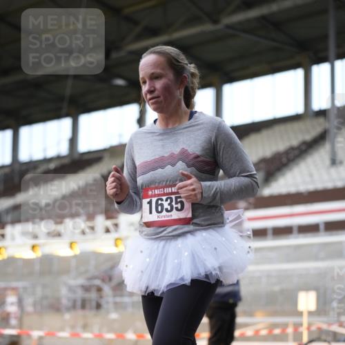 07.12.2025 - St. Pauli X-Mass-Run No. 15 Patografie http://msf.ph/oto/9373219 07.12.2025 12:00:57 Ziel 124, 1443, 1635, 1665, 1880, 2032, 2463 meine-sportfotos.de