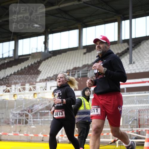 07.12.2025 - St. Pauli X-Mass-Run No. 15 Patografie http://msf.ph/oto/9373225 07.12.2025 12:01:05 Ziel 124, 1635, 1665, 1880, 1923, 1928, 2463, 3811, 3813, 3992 meine-sportfotos.de