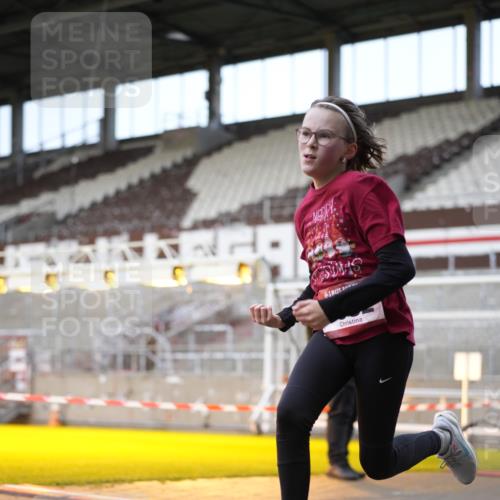 07.12.2025 - St. Pauli X-Mass-Run No. 15 Patografie http://msf.ph/oto/9373228 07.12.2025 12:01:07 Ziel 124, 1635, 1665, 1880, 1923, 1928, 2463, 3811, 3813, 3992 meine-sportfotos.de