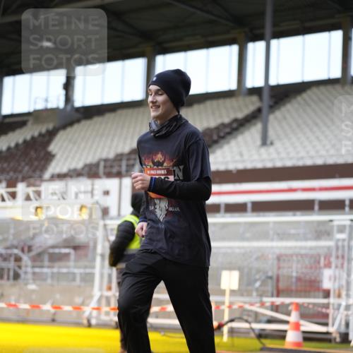 07.12.2025 - St. Pauli X-Mass-Run No. 15 Patografie http://msf.ph/oto/9373254 07.12.2025 12:01:27 Ziel 1786, 1930, 1932, 2987, 2991, 3385, 3463, 3531, 3981, 3990 meine-sportfotos.de