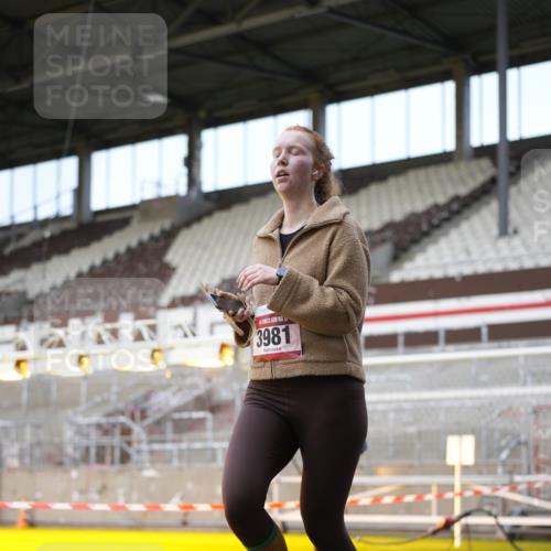 07.12.2025 - St. Pauli X-Mass-Run No. 15 Patografie http://msf.ph/oto/9373258 07.12.2025 12:01:31 Ziel 1719, 1786, 1930, 1932, 2987, 2991, 3385, 3463, 3531, 3981, 3990, 4753 meine-sportfotos.de