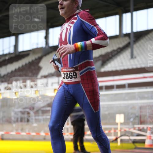 07.12.2025 - St. Pauli X-Mass-Run No. 15 Patografie http://msf.ph/oto/9373274 07.12.2025 12:01:47 Ziel 576, 926, 928, 933, 1719, 2411, 2539, 2868, 3869, 4107, 4109, 4369, 4370, 4753 meine-sportfotos.de