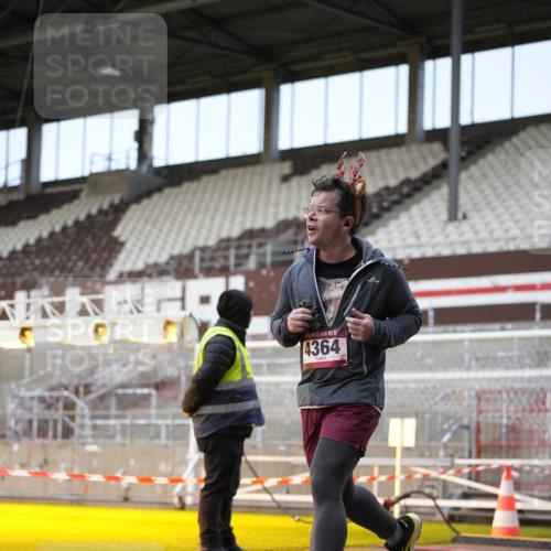 07.12.2025 - St. Pauli X-Mass-Run No. 15 Patografie http://msf.ph/oto/9373305 07.12.2025 12:02:12 Ziel 3203, 4102, 4142, 4253, 4364 meine-sportfotos.de