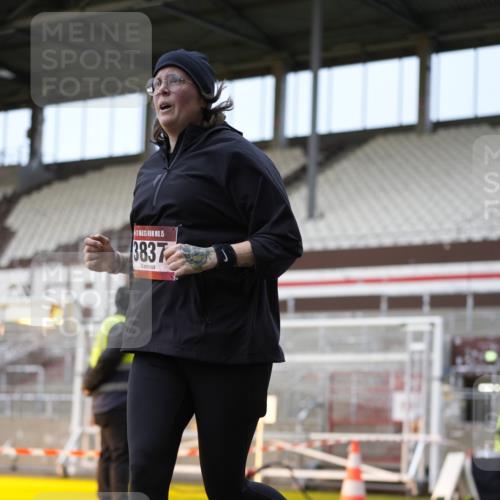 07.12.2025 - St. Pauli X-Mass-Run No. 15 Patografie http://msf.ph/oto/9373323 07.12.2025 12:02:21 Ziel 235, 1979, 1983, 2936, 2940, 3203, 3429, 3837, 4364 meine-sportfotos.de