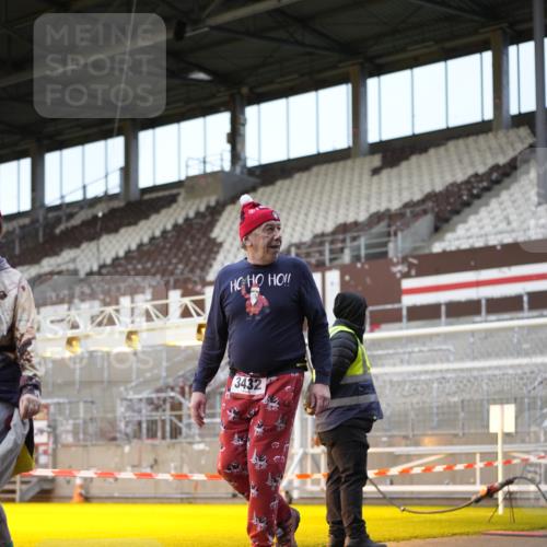 07.12.2025 - St. Pauli X-Mass-Run No. 15 Patografie http://msf.ph/oto/9373338 07.12.2025 12:02:28 Ziel 235, 1979, 1983, 2936, 2940, 3203, 3429, 3432, 3743, 3745, 3837, 3995 meine-sportfotos.de