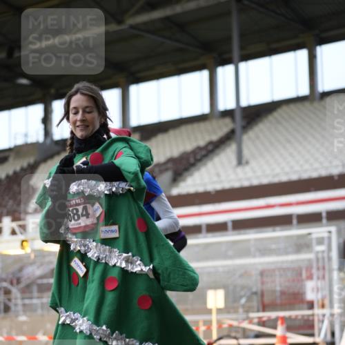 07.12.2025 - St. Pauli X-Mass-Run No. 15 Patografie http://msf.ph/oto/9373362 07.12.2025 12:02:45 Ziel 826, 1279, 2095, 3743, 3745, 3803, 3995, 4076, 4120, 4228, 4681, 4682, 4683, 4684 meine-sportfotos.de