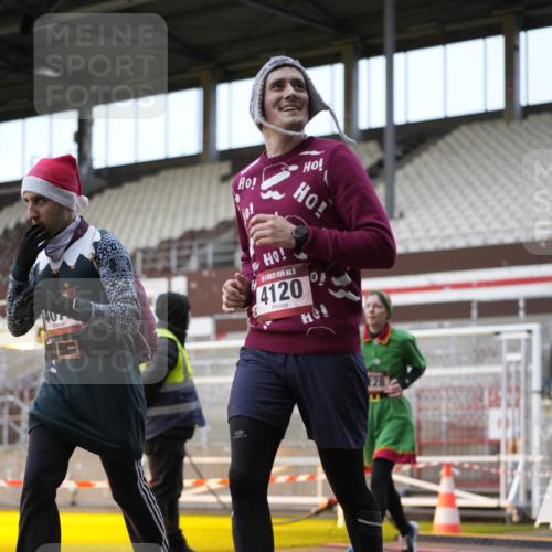 07.12.2025 - St. Pauli X-Mass-Run No. 15 Patografie http://msf.ph/oto/9373368 07.12.2025 12:02:48 Ziel 826, 1279, 2095, 3803, 4076, 4120, 4228, 4681, 4682, 4683, 4684 meine-sportfotos.de