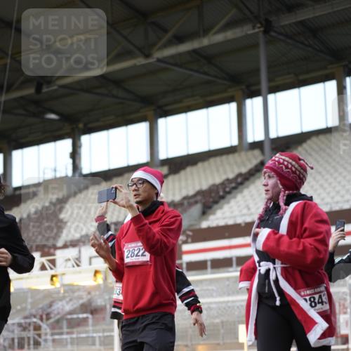07.12.2025 - St. Pauli X-Mass-Run No. 15 Patografie http://msf.ph/oto/9373398 07.12.2025 12:03:07 Ziel 267, 2610, 2747, 2822, 2834, 2843, 3122, 3125, 3130, 3134, 3281, 3282, 3937, 3941, 3943, 4024, 4243, 4244, 4741, 4747, 4750, 4751 meine-sportfotos.de