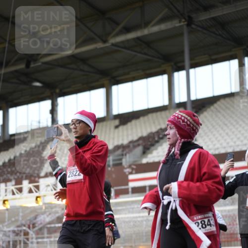 07.12.2025 - St. Pauli X-Mass-Run No. 15 Patografie http://msf.ph/oto/9373400 07.12.2025 12:03:07 Ziel 267, 2610, 2747, 2822, 2834, 2843, 3122, 3125, 3130, 3134, 3281, 3282, 3937, 3941, 3943, 4024, 4243, 4244, 4741, 4747, 4750, 4751 meine-sportfotos.de