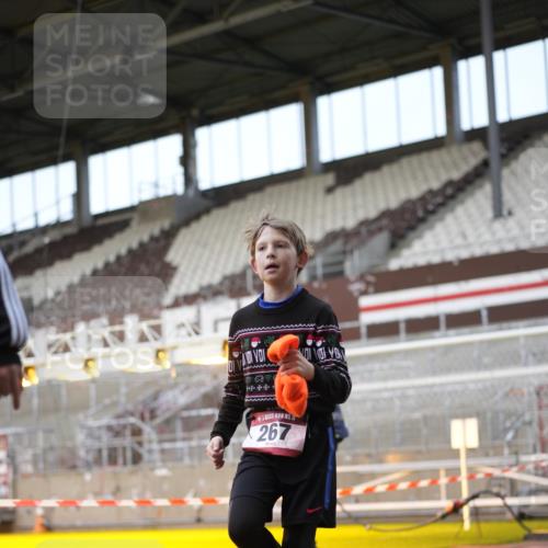 07.12.2025 - St. Pauli X-Mass-Run No. 15 Patografie http://msf.ph/oto/9373410 07.12.2025 12:03:09 Ziel 267, 2610, 2747, 2822, 2834, 2843, 3122, 3125, 3130, 3134, 3281, 3282, 3937, 3941, 3943, 4024, 4243, 4244, 4741, 4747, 4750, 4751 meine-sportfotos.de