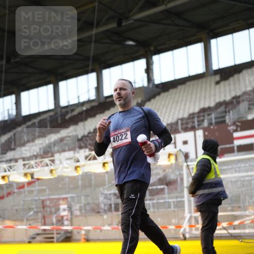 07.12.2025 - St. Pauli X-Mass-Run No. 15 Patografie http://msf.ph/oto/9373439 07.12.2025 12:03:24 Ziel 267, 3282, 3807, 3937, 3941, 3943, 4006, 4022, 4241, 4247, 4726, 4731, 4732, 4741, 4746, 5007 meine-sportfotos.de