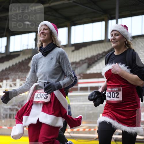 07.12.2025 - St. Pauli X-Mass-Run No. 15 Patografie http://msf.ph/oto/9373534 07.12.2025 12:04:08 Ziel 778, 795, 923, 1228, 1231, 1236, 1357, 1490, 1504, 2091, 2398, 3121, 3705, 3753, 3851, 3983, 3985, 4008, 4047, 4049, 4131, 4302, 4305, 4311, 4365, 4367, 4374, 4386, 4728 meine-sportfotos.de