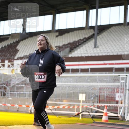 07.12.2025 - St. Pauli X-Mass-Run No. 15 Patografie http://msf.ph/oto/9373575 07.12.2025 12:04:27 Ziel 1490, 2404, 2410, 2769, 3675, 3833, 4056, 4059, 4374, 4375, 4386 meine-sportfotos.de