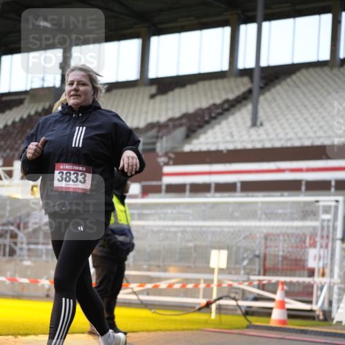 07.12.2025 - St. Pauli X-Mass-Run No. 15 Patografie http://msf.ph/oto/9373577 07.12.2025 12:04:27 Ziel 1490, 2404, 2410, 2769, 3675, 3833, 4056, 4059, 4374, 4375, 4386 meine-sportfotos.de