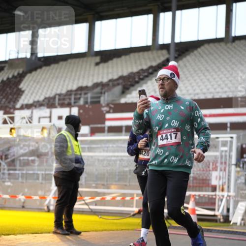07.12.2025 - St. Pauli X-Mass-Run No. 15 Patografie http://msf.ph/oto/9373588 07.12.2025 12:04:37 Ziel 2404, 3604, 3675, 3688, 3725, 3833, 4056, 4059, 4417, 4418, 4420 meine-sportfotos.de