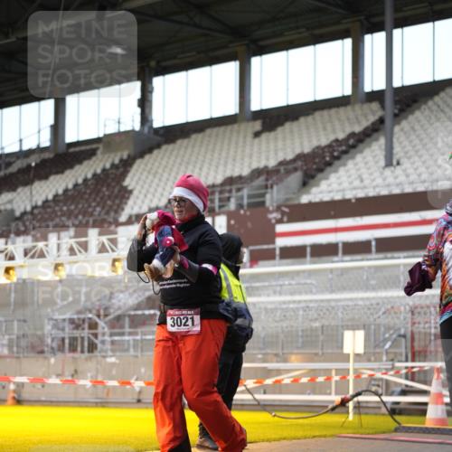 07.12.2025 - St. Pauli X-Mass-Run No. 15 Patografie http://msf.ph/oto/9373597 07.12.2025 12:04:45 Ziel 3021, 3175, 3176, 3487, 3569, 3577, 3581, 3604, 3688, 3725, 4329, 4417, 4418, 4420 meine-sportfotos.de