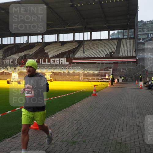 07.12.2025 - St. Pauli X-Mass-Run No. 15 Fabian Wolf http://msf.ph/oto/9373631 07.12.2025 09:56:16 Ziel 1483, 1530 meine-sportfotos.de