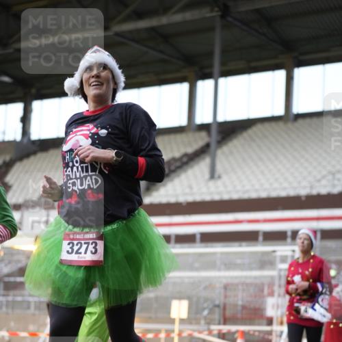07.12.2025 - St. Pauli X-Mass-Run No. 15 Patografie http://msf.ph/oto/9373647 07.12.2025 12:05:06 Ziel 666, 860, 1304, 1444, 1445, 1446, 3268, 3273, 3279, 3372, 4748 meine-sportfotos.de