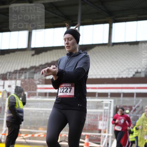 07.12.2025 - St. Pauli X-Mass-Run No. 15 Patografie http://msf.ph/oto/9373671 07.12.2025 12:05:15 Ziel 666, 860, 1244, 1303, 1304, 1444, 1445, 1446, 1781, 2227, 3268, 3273, 3279, 3372, 4719, 4748 meine-sportfotos.de