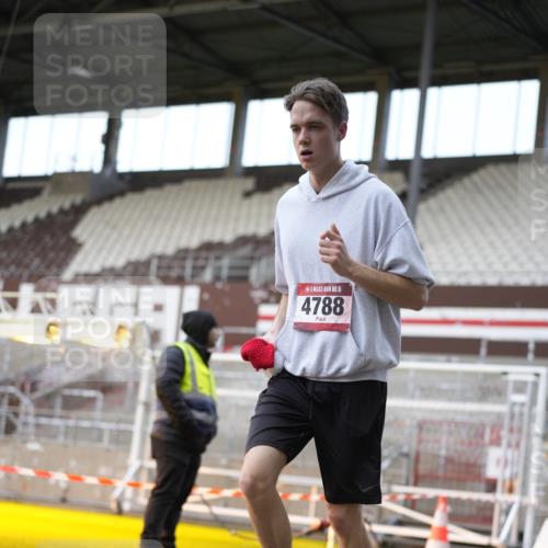 07.12.2025 - St. Pauli X-Mass-Run No. 15 Patografie http://msf.ph/oto/9373693 07.12.2025 12:05:26 Ziel 1244, 1303, 1781, 2227, 4719, 4729, 4787, 4788, 4789 meine-sportfotos.de