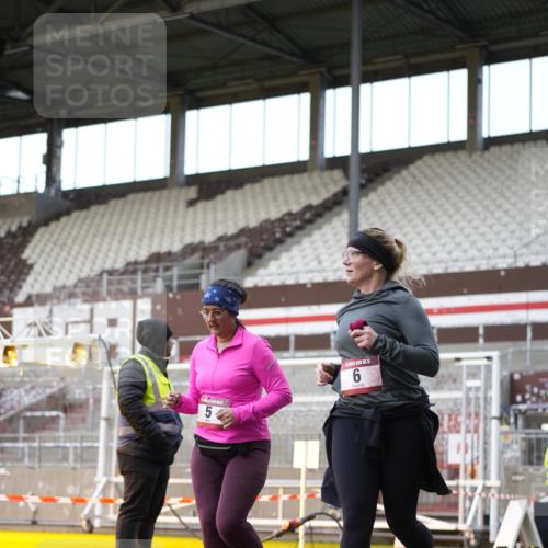 07.12.2025 - St. Pauli X-Mass-Run No. 15 Patografie http://msf.ph/oto/9373723 07.12.2025 12:05:49 Ziel 5, 6, 760, 768, 3106, 3107, 3137, 4019, 4020, 4176, 4307, 4326, 4327, 4357 meine-sportfotos.de