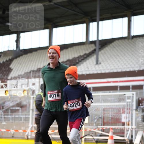 07.12.2025 - St. Pauli X-Mass-Run No. 15 Patografie http://msf.ph/oto/9373737 07.12.2025 12:05:54 Ziel 5, 6, 760, 768, 1038, 3106, 3107, 3137, 4019, 4020, 4176, 4307, 4326, 4327, 4357, 4405, 4413 meine-sportfotos.de