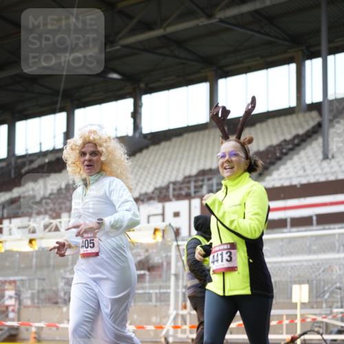 07.12.2025 - St. Pauli X-Mass-Run No. 15 Patografie http://msf.ph/oto/9373751 07.12.2025 12:05:59 Ziel 5, 6, 760, 768, 1038, 3106, 3107, 3137, 4019, 4020, 4176, 4307, 4326, 4327, 4357, 4405, 4413 meine-sportfotos.de