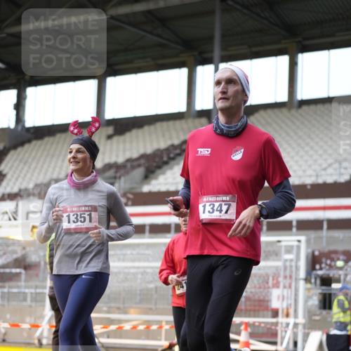07.12.2025 - St. Pauli X-Mass-Run No. 15 Patografie http://msf.ph/oto/9373773 07.12.2025 12:06:19 Ziel 173, 189, 1347, 1351, 1353, 1956, 1957, 2018, 2415, 4217, 4219 meine-sportfotos.de