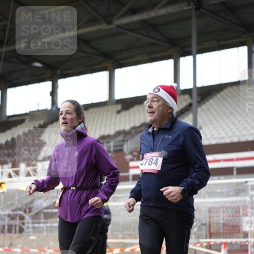 07.12.2025 - St. Pauli X-Mass-Run No. 15 Patografie http://msf.ph/oto/9373789 07.12.2025 12:06:30 Ziel 1347, 1351, 1353, 2018, 2415, 4217, 4219, 4222, 4403, 4404, 4783, 4784 meine-sportfotos.de