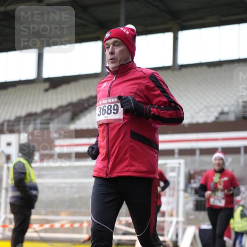 07.12.2025 - St. Pauli X-Mass-Run No. 15 Patografie http://msf.ph/oto/9373823 07.12.2025 12:06:45 Ziel 276, 339, 345, 1844, 1846, 3689, 3692, 4143, 4342, 4345, 4346, 4403, 4404, 4416 meine-sportfotos.de