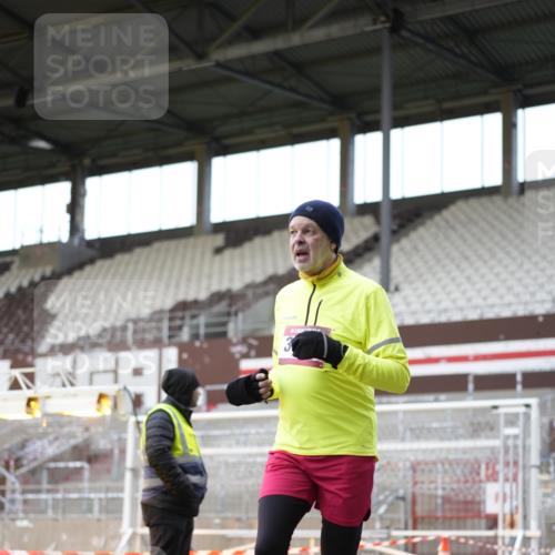 07.12.2025 - St. Pauli X-Mass-Run No. 15 Patografie http://msf.ph/oto/9373914 07.12.2025 12:07:28 Ziel 1959, 3348, 3666, 3708, 3709, 3710, 3711, 3726, 3728, 3818, 3819, 4724, 4755 meine-sportfotos.de