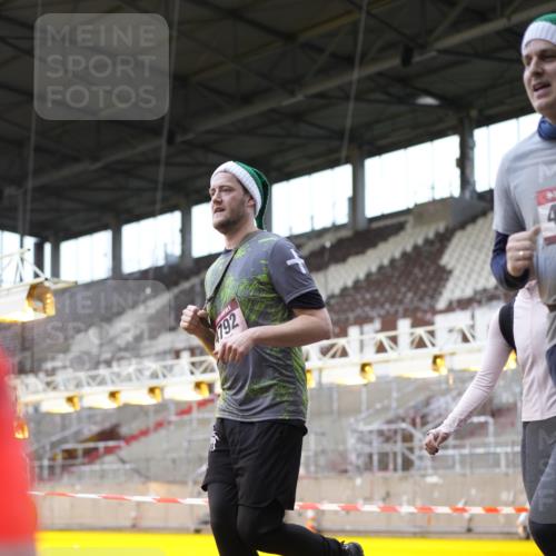 07.12.2025 - St. Pauli X-Mass-Run No. 15 Patografie http://msf.ph/oto/9373930 07.12.2025 12:07:34 Ziel 1959, 3348, 3666, 3667, 3691, 3708, 3709, 3710, 3711, 3726, 3728, 3739, 4210, 4332, 4724, 4730, 4755, 4786, 4791, 4792 meine-sportfotos.de