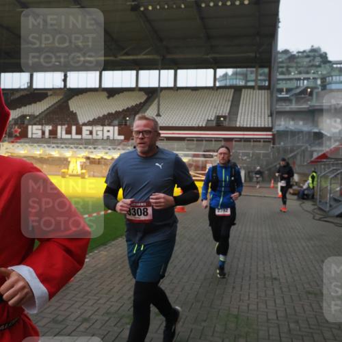 07.12.2025 - St. Pauli X-Mass-Run No. 15 Fabian Wolf http://msf.ph/oto/9374052 07.12.2025 09:58:41 Ziel 483, 532, 1003, 1115, 1528, 1542, 1603, 1782, 1785, 2392, 3308, 4031 meine-sportfotos.de