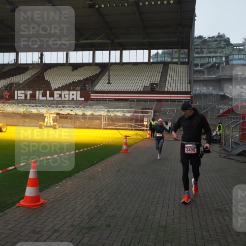 07.12.2025 - St. Pauli X-Mass-Run No. 15 Fabian Wolf http://msf.ph/oto/9374071 07.12.2025 09:58:47 Ziel 532, 655, 1003, 1115, 1528, 1542, 1603, 1782, 1785, 2392, 3308 meine-sportfotos.de