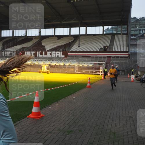 07.12.2025 - St. Pauli X-Mass-Run No. 15 Fabian Wolf http://msf.ph/oto/9374093 07.12.2025 09:59:03 Ziel 655, 2529, 3147, 3345 meine-sportfotos.de