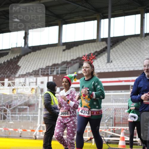 07.12.2025 - St. Pauli X-Mass-Run No. 15 Patografie http://msf.ph/oto/9374124 07.12.2025 12:07:52 Ziel 587, 849, 850, 1899, 2953, 2954, 3460, 3667, 3668, 3691, 3739, 3816, 3898, 3899, 4035, 4210, 4332, 4393, 4395, 4722, 4730 meine-sportfotos.de