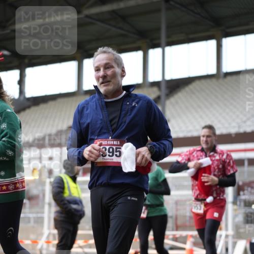 07.12.2025 - St. Pauli X-Mass-Run No. 15 Patografie http://msf.ph/oto/9374128 07.12.2025 12:07:53 Ziel 587, 849, 850, 1899, 2953, 2954, 3460, 3667, 3668, 3691, 3816, 3898, 3899, 4035, 4210, 4393, 4395, 4722, 4730 meine-sportfotos.de