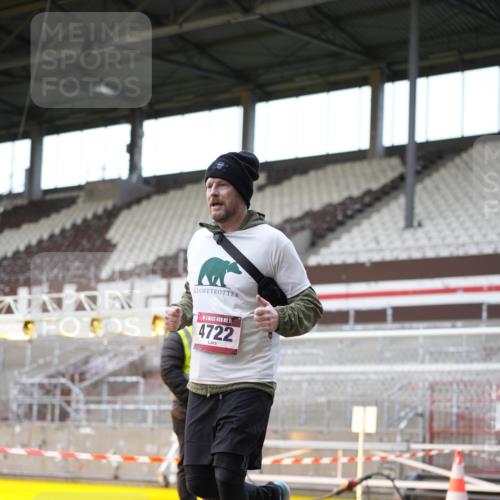07.12.2025 - St. Pauli X-Mass-Run No. 15 Patografie http://msf.ph/oto/9374137 07.12.2025 12:07:55 Ziel 587, 849, 850, 1224, 1899, 2953, 2954, 3460, 3668, 3816, 3898, 3899, 4035, 4393, 4395, 4722 meine-sportfotos.de