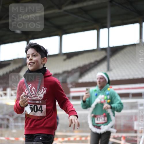 07.12.2025 - St. Pauli X-Mass-Run No. 15 Patografie http://msf.ph/oto/9374192 07.12.2025 12:08:22 Ziel 325, 334, 1493, 1514, 1940, 1943, 3141, 3397, 3609, 3861, 3867, 4212, 4213, 4214, 4215, 4269, 4271, 4272, 4292, 4711, 4712, 4717 meine-sportfotos.de