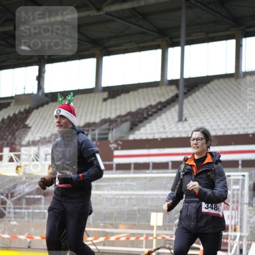07.12.2025 - St. Pauli X-Mass-Run No. 15 Patografie http://msf.ph/oto/9374195 07.12.2025 12:08:25 Ziel 325, 334, 1493, 1514, 1940, 1943, 3141, 3397, 3609, 3861, 3867, 4212, 4213, 4214, 4215, 4269, 4271, 4272, 4292, 4711, 4712, 4717 meine-sportfotos.de
