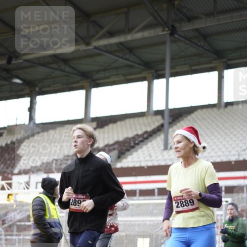 07.12.2025 - St. Pauli X-Mass-Run No. 15 Patografie http://msf.ph/oto/9374204 07.12.2025 12:08:33 Ziel 325, 334, 1214, 1219, 1253, 1269, 1270, 1493, 1514, 2679, 2873, 2889, 2892, 3141, 3595, 3876, 4084, 4086, 4182, 4183, 4252, 4422, 4429, 4711, 4712, 4717 meine-sportfotos.de