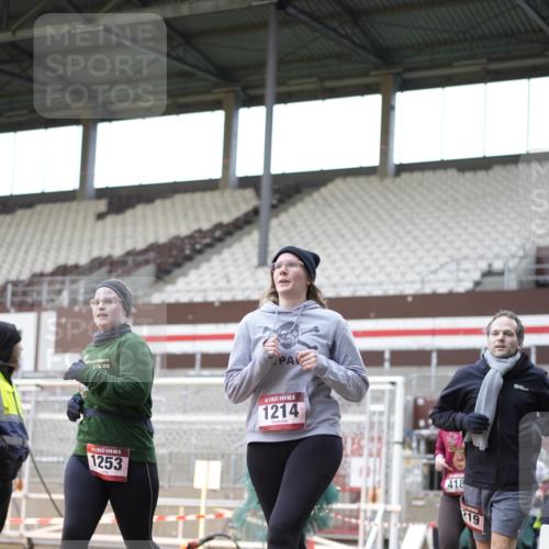07.12.2025 - St. Pauli X-Mass-Run No. 15 Patografie http://msf.ph/oto/9374206 07.12.2025 12:08:34 Ziel 1214, 1219, 1253, 1269, 1270, 1493, 1514, 2679, 2873, 2889, 2892, 3141, 3595, 3876, 4084, 4086, 4182, 4183, 4252, 4295, 4297, 4422, 4429, 4711, 4712, 4717 meine-sportfotos.de