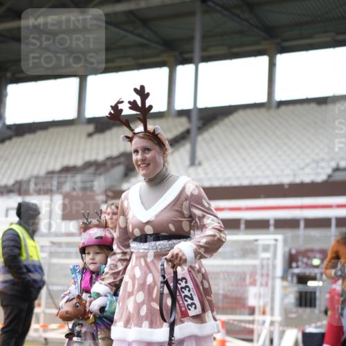 07.12.2025 - St. Pauli X-Mass-Run No. 15 Patografie http://msf.ph/oto/9374238 07.12.2025 12:08:44 Ziel 586, 1214, 1219, 1253, 1269, 1270, 1685, 1901, 2414, 2679, 2873, 2889, 2892, 3230, 3233, 3595, 3876, 4084, 4086, 4137, 4138, 4182, 4183, 4252, 4294, 4295, 4297, 4422, 4429, 4720 meine-sportfotos.de