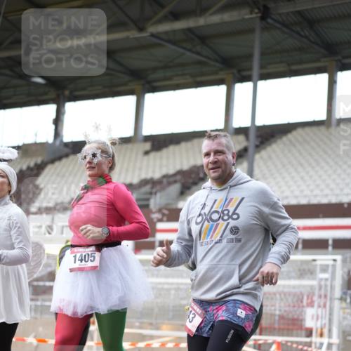 07.12.2025 - St. Pauli X-Mass-Run No. 15 Patografie http://msf.ph/oto/9374255 07.12.2025 12:08:53 Ziel 586, 643, 775, 807, 1270, 1405, 1652, 1653, 1685, 1901, 2414, 2731, 3230, 3233, 4086, 4137, 4138, 4294, 4295, 4297, 4429, 4720 meine-sportfotos.de