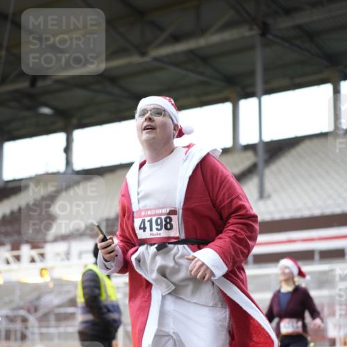 07.12.2025 - St. Pauli X-Mass-Run No. 15 Patografie http://msf.ph/oto/9374270 07.12.2025 12:09:07 Ziel 138, 643, 775, 807, 1405, 1725, 2009, 2731, 3538, 3947, 3955, 3966, 4196, 4197, 4198, 4267, 4282, 4283 meine-sportfotos.de