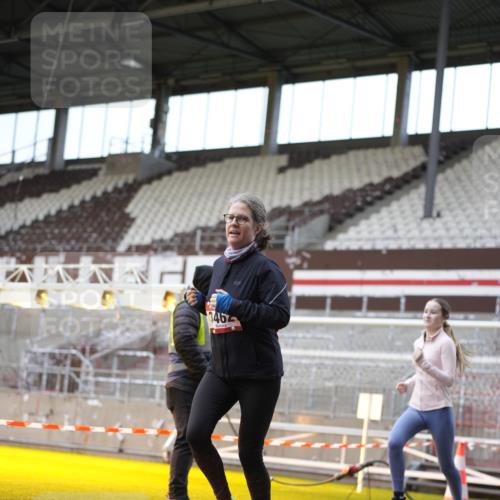 07.12.2025 - St. Pauli X-Mass-Run No. 15 Patografie http://msf.ph/oto/9374317 07.12.2025 12:09:52 Ziel 830, 835, 1494, 3462, 3744, 3746, 3760 meine-sportfotos.de